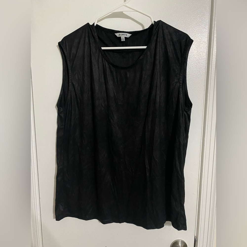 BB Dakota tops